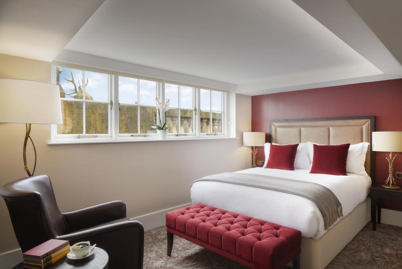 ホテル Ensana Buxton Crescent エクステリア 写真 A bedroom at the hotel