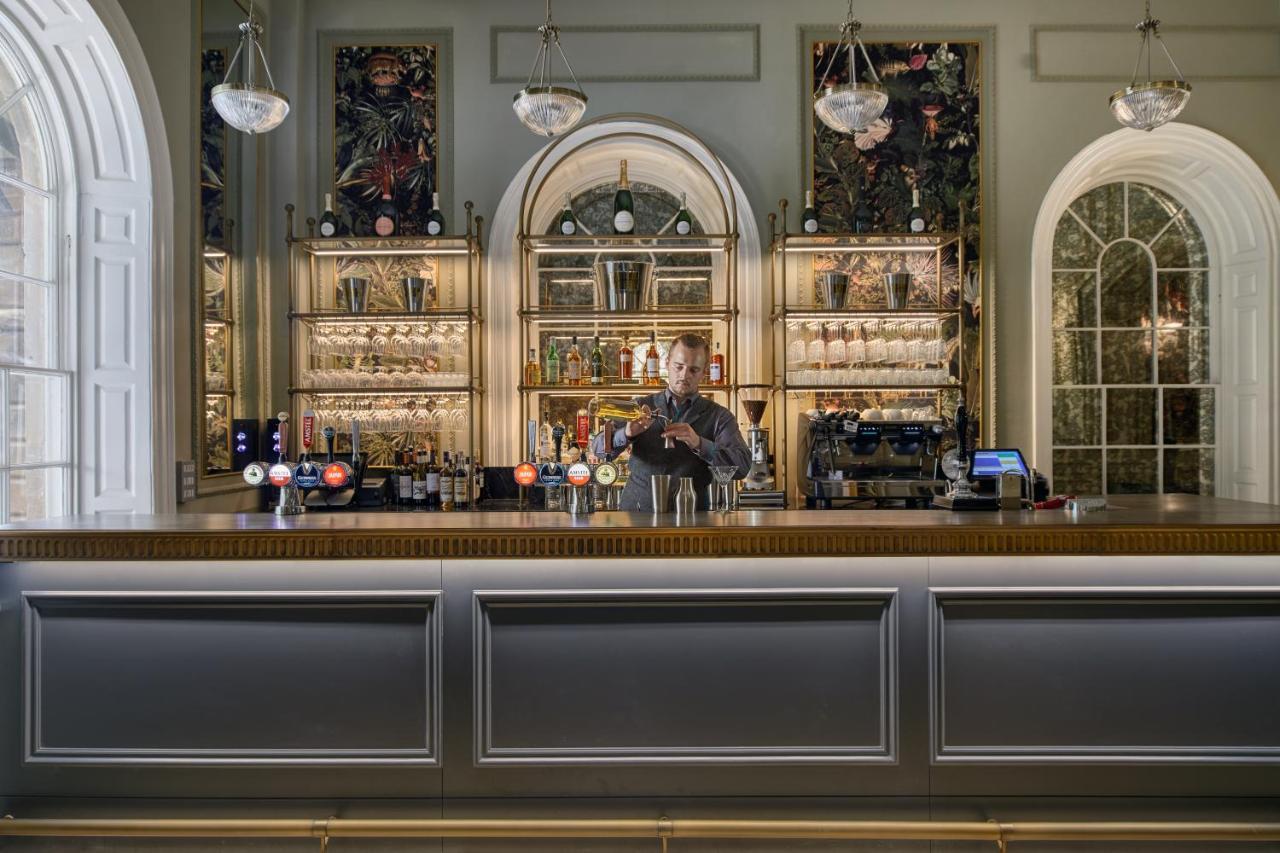 ホテル Ensana Buxton Crescent エクステリア 写真 The bar at the National Café
